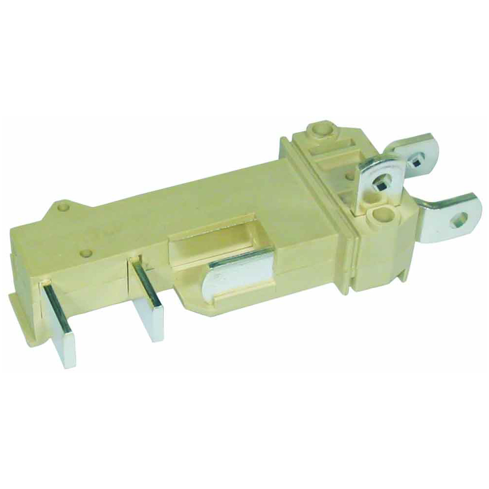 Switchgear drawer outlet adapter